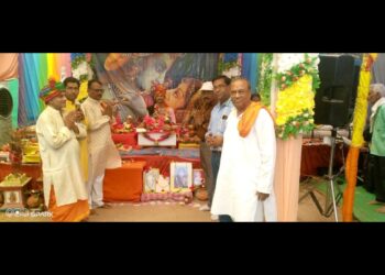 *लोरमी के ग्राम मजगांव में पंडित श्री हरि त्रिपाठी शास्त्री झझपुरी कला वाले के मुखारविंद से श्रीमद् भागवत सुनने का सौभाग्य मि