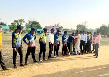 राम प्रसाद मिश्रा फाउंडेशन कोटा व समस्त ग्राम पंचायतवासी  चपोरा की सयुंक्त मेजबानी में माँ महामाया पंचायत स्तरीय टेनिस बॉल क्रिकेट प्रतियोगिता  रतनपुर ज़ोन 2023 का आयोजन चपोरा में किया जा रहा है