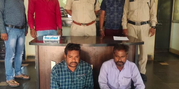 भारी मात्रा में बिक्री के लिए अवैध गांजा संग्रहण कर घर में रखने वाले 02 आरोपीयों को कोटा पुलिस ने किया गिरफ्तार