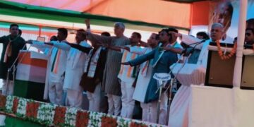 छत्तीसगढ़ के मुखिया श्री भूपेश बघेल ने सभी कांग्रेसियों को संकल्प शिविर में एकता और जीत का दिलाया संकल्प हाथ में हाथ कांग्रेस का साथ