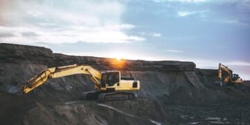 कोटा चारों तरफ पहाड़ से घिरा हुआ है पर अब हरियालियां धीरे-धीरे खत्म होते जा रही है अब चारों तरफ कोयला का पहाड़ नजर आता है माफियाओं द्वारा कोयला डंपिंग बड़ी-बड़ी गाड़ी चलना हवा चलते ही हवा में काले रंग दिखाई देना