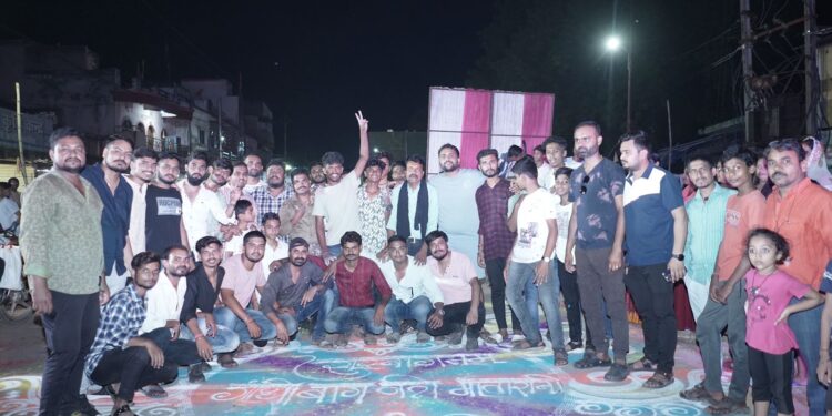 गांधी बाग की माता रानी का भव्य आगमन महाराष्ट्र की रंगोली कलाकार ने लोगो का दिल जीता …