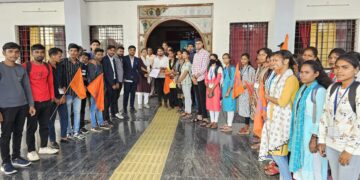 आज अखिल भारतीय विद्यार्थी परिषद इकाई अटल बिहारी वाजपेई विश्वविद्यालय द्वारा परीक्षा परिणाम से असंतुष्ट छात्र-छात्राओं के साथ मिलकर और विभिन्न मांगों को लेकर के कुलपति के नाम जपन सोपा गया।