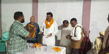 कोटा विधानसभा क्षेत्र के जनप्रतिनिधियों से जनसंपर्क कर अटल श्रीवास्तव ने मत एवं समर्थन मांगा, दीपावली की बधाई दी।*