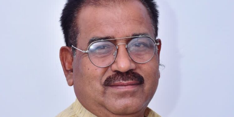 जोन की महत्वपूर्ण यात्री गाड़ियों की परिचालन कोहरे की वजह से नहीं, अडानी के कोहरे की वजह से रद्द की गई है-कांग्रेस।*