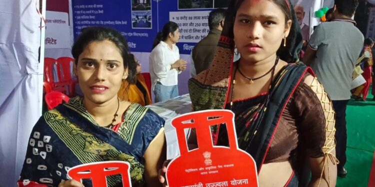 पहले संकल्प शिविर को मिला लोगों का अच्छा प्रतिसादहजारों लोगों ने लिया योजनाओं का फायदा*