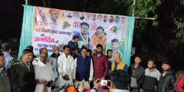 5 जनवरी रात में अग्रहरि समाज के कार्यकारी राष्ट्रीय अध्यक्ष श्री संतोष गुप्ता जी के सुपुत्र युवा नेता विकल्प गुप्ता ( कान्हा ) का जन्मदिन कोटा रेस्ट हाउस में मनाया गया