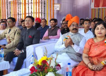 आज 26 जनवरी गणतंत्र दिवस के उपलक्ष पर माननीय उपमुख्यमंत्री छत्तीसगढ़ शासन मा. अरुण साव जी द्वारा पुलिस मैदान में ध्वजारोहण कर मुख्यमंत्री जी का संदेश दिया गया