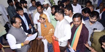 *उप मुख्यमंत्री श्री अरूण साव ने जनदर्शन में सुनी आम जनता की समस्याएं*