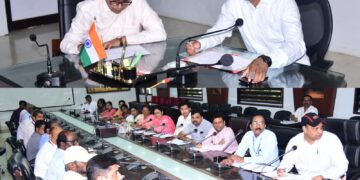 *कलेक्टर ने की महतारी वंदन योजना की समीक्षा4.28 लाख फार्म जमा, 32 हजार की आधार सीडिंग बाकी तीन दिनों में अभियान चलाकर शत प्रतिशत सीडिंग कराने निर्देश*