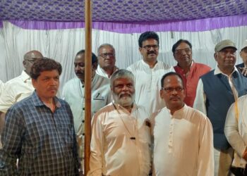 कोटा नगरवासियों ने.. पोस्टऑफिस को नगर के अंदर पुनः स्थापित करने में लिए.. विधायक अटल श्रीवास्तव को दिया ज्ञापन, जल्द शिफ्ट न करने की स्थिति में जनता करेगी आंदोलन।