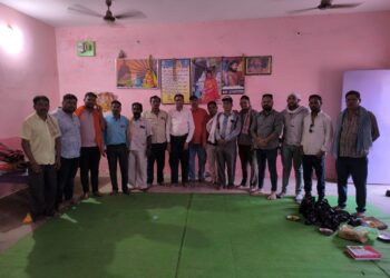 करगी रोड कोटा में नगर साहू समाज का होली मिलन समारोह साहू धर्मशाला में 27,03,2024 को संपन्न हुआ जिसमें नगर के सभी वरिष्ठ सामाजिक बंधु एवं पदाधिकारी उपस्थित रहे