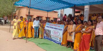 *स्वीप कार्यक्रममतदाता जागरूकता की अलख जगा रही महिलाएं, निकाली मतदाता जागरूकता रैली*