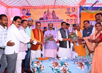 *उप मुख्यमंत्री श्री अरुण साव भक्त माता कर्मा मंदिर के प्राण प्रतिष्ठा समारोह में हुए शामिल*