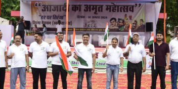 *हाथों में तिरंगा लेकर कलेक्टर की अगुवाई में सैकड़ों ने उत्साह से लगाई स्वतंत्रता दौड़*