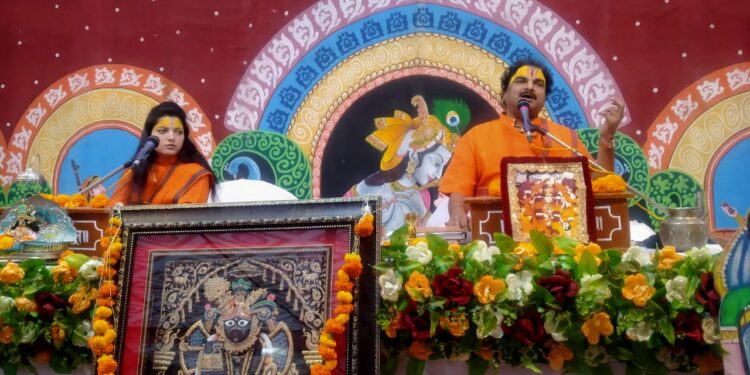 “जीतने का मतलब बहुत धन कमा लेना नहीं है। जीतने का मतलब है उत्तम चरित्रवान एवं मानसिक रूप से संतुष्ट या सुखी होना।”