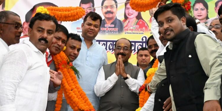 युवक-युवती परिचय सम्मेलन एवं सम्मान समारोह में शामिल हुए उप मुख्यमंत्री श्री अरुण साहू जी*