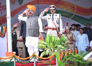 *स्वतंत्रता दिवस पर उप मुख्यमंत्री श्री अरूण साव जी ने किया ध्वजारोहण* *गरिमामय माहौल में