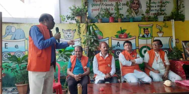 वन्देमातरम मित्र मंडल की छठवी बैठक गुडविल पब्लिक स्कूल कोटा में हुई सम्पन्न बिलासपुर व कोटा के सनातन धर्म प्रेमी हिंदुस्तानी बंधु हुए उपस्थित।
